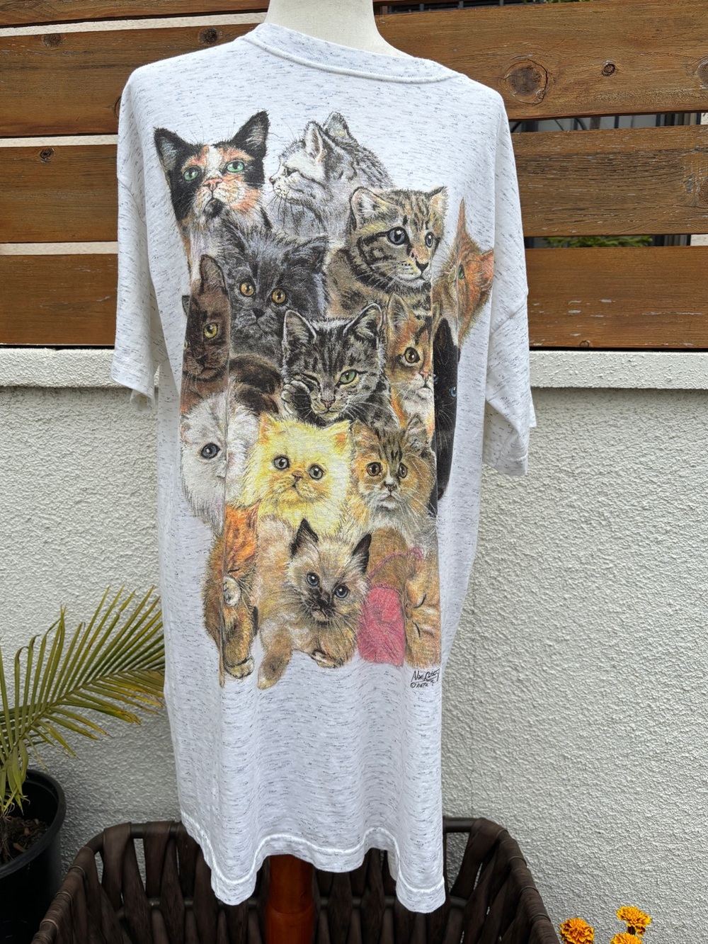 MA Studio 90s vintage cat shirt